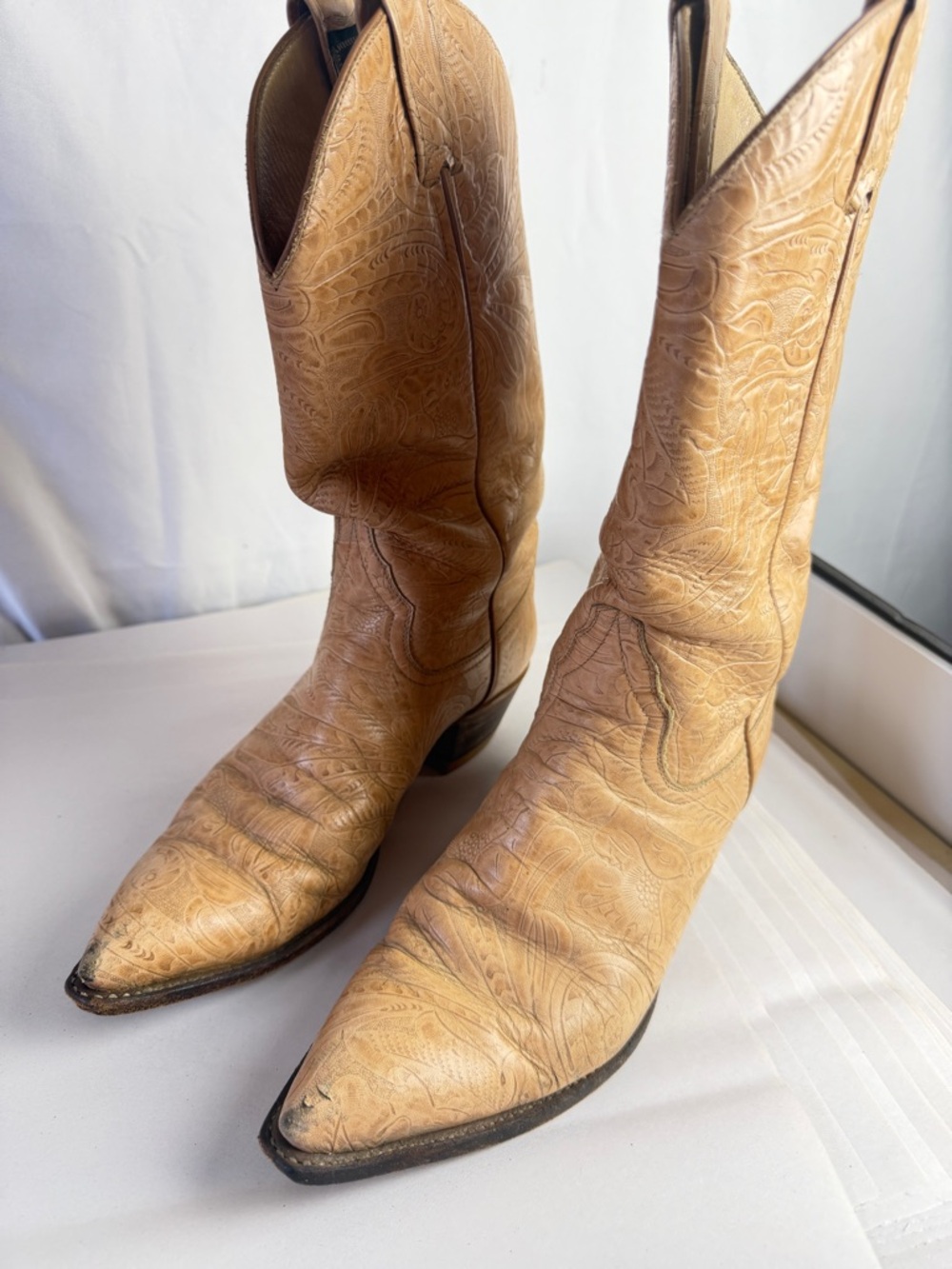 Women’s Tan Larry Mahan Embossed Leather Cowboy Boots size 7.5 handmade